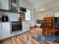 10_ Kuhinja sa trpezarijom