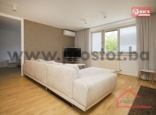 Kompletno adaptiran i moderno namješten dvosoban stan u neposrednoj blizini slastičarne Jadranka, Grbavica
