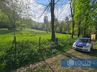 Građevinsko zemljište, površine 3.729m2 u prelijepom okruženju, udaljeno samo cca. 10 min. vožnje od samog centra grada, Panjina Kula, Sedrenik, Centar