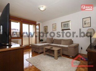 Finely furnished two-bedroom small apartment, Mojmilo settlement