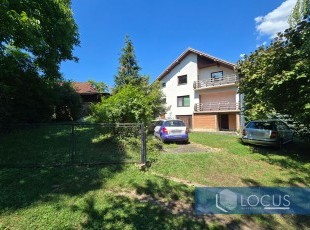 Ready-to-move-in and registered house on a sunny plot of 6,752m2, situated in an accessible location in a peaceful and natural environment, Donja Vogošća