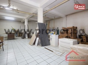 Multipurpose Commercial Space in a Highly Frequented Location, Dobrinja