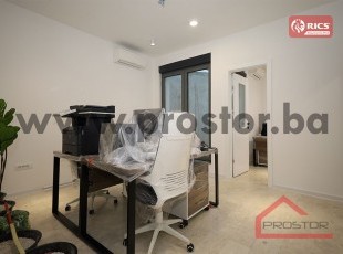 Office space in a new building, Vrace