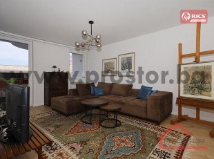 Beautifully furnished four-bedroom apartment with two-sided orientation, Pofalići