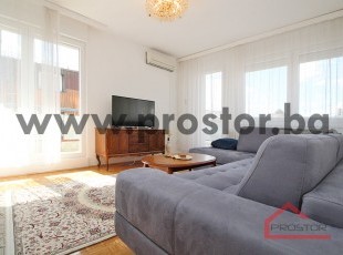 Svijetao namješten dvosoban stan sa balkonom, Čobanija
